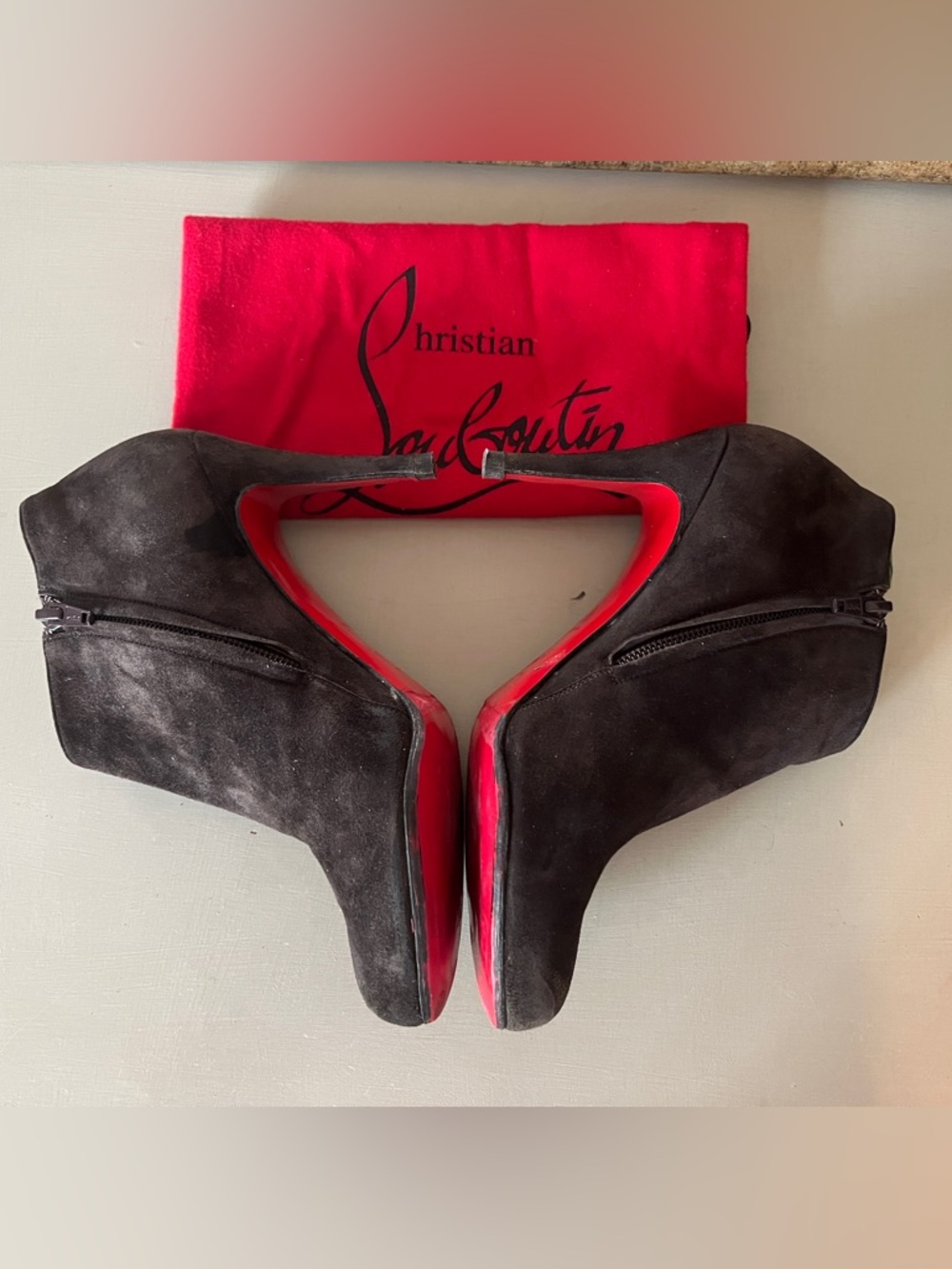 Christian Louboutin Belle deep brown Suede Ankle Booties size36 -85mm